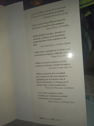 Ese imbécil va a escribir una novela / That Imb...