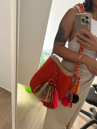 Mochila Wayuu roja multicolor