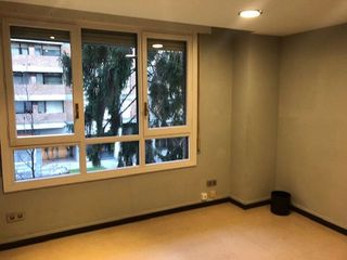 Oficina en alquiler en Ermitagaña - Mendebaldea en Pamplona