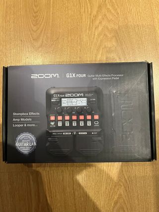 Zoom G1X Four - Pedal multiefectos guitarra
