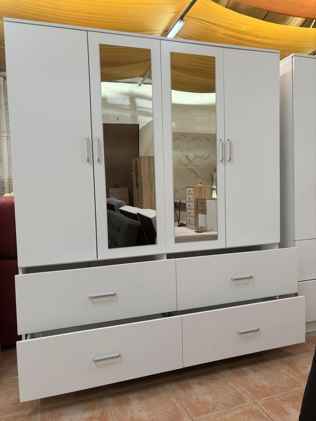 Ropero Blanco con Puertas, Espejo y Cajones