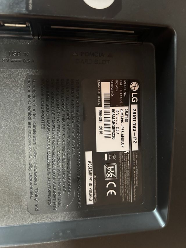 TV LG 22" - Pantalla rota