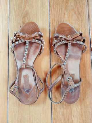 Sandalias Uterque planas T:40