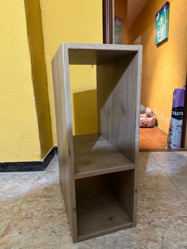 Estanteria madera marrón