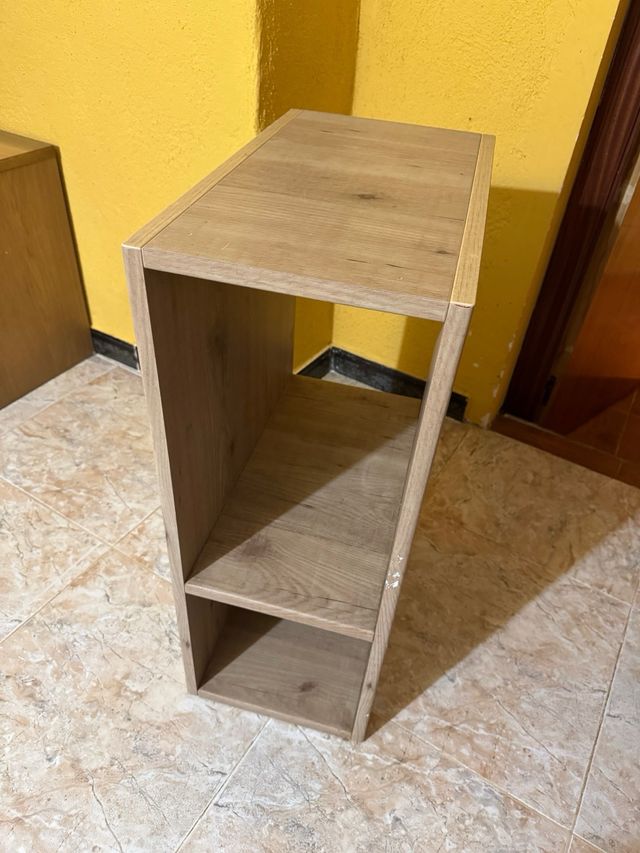 Estanteria madera marrón