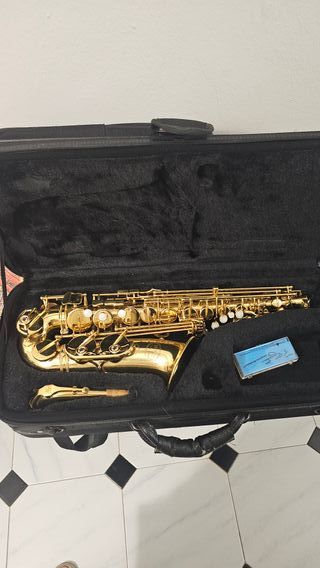 Saxofón Alto Jupiter - Impecable