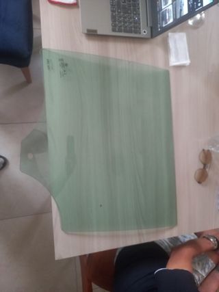 Vetro post. sin. BMW 530/535 g31