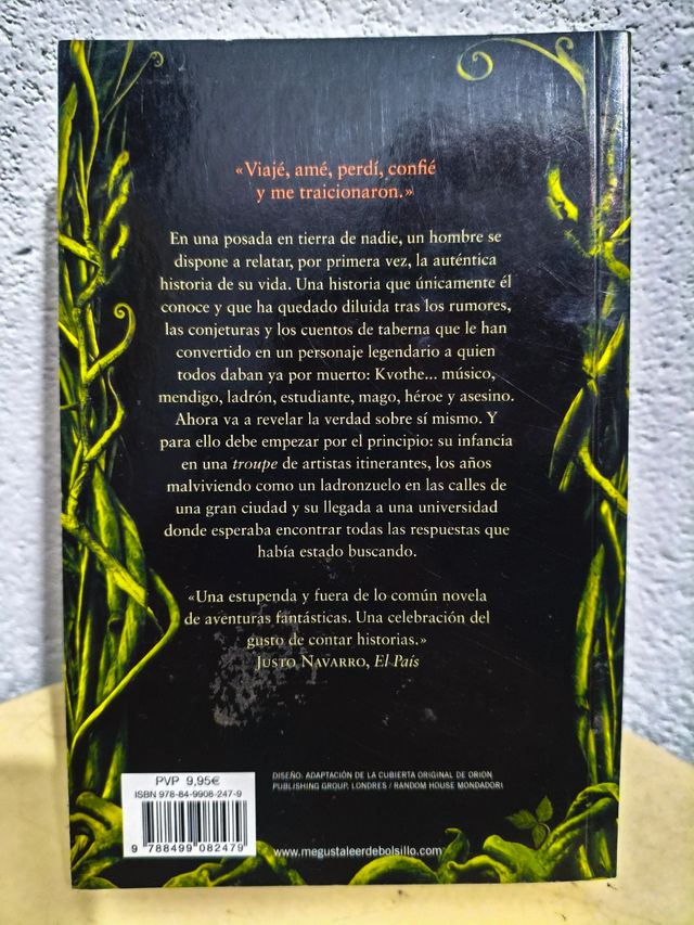 El nombre del viento / The Name of the Wind (Cr...