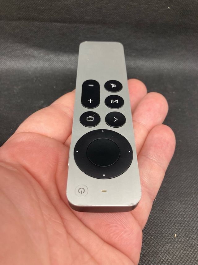 mando Apple TV Siri A2854