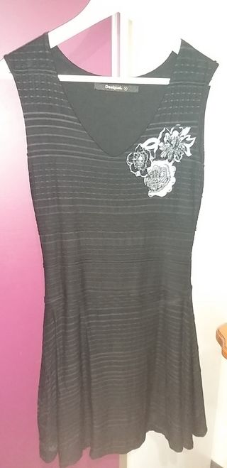 Vestido Desigual negro