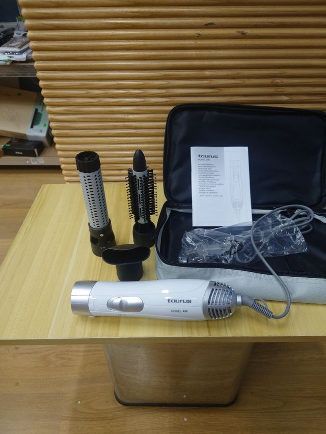 Secador cepillo Tourus Model Air