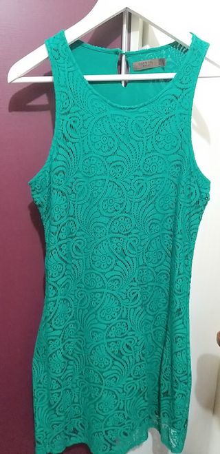 Vestido encaje verde Cortefiel 