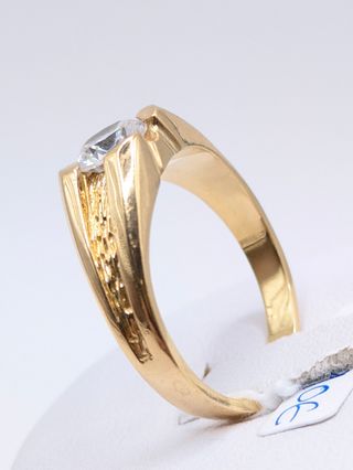 Anillo oro 18k con circonita