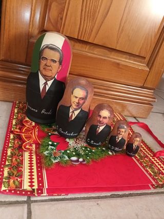 Matrioska vintage 5 politici italiani