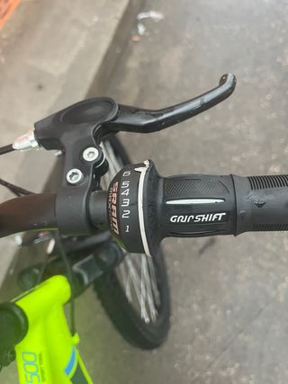 Bicicleta Rockrider montaña verde fosforito