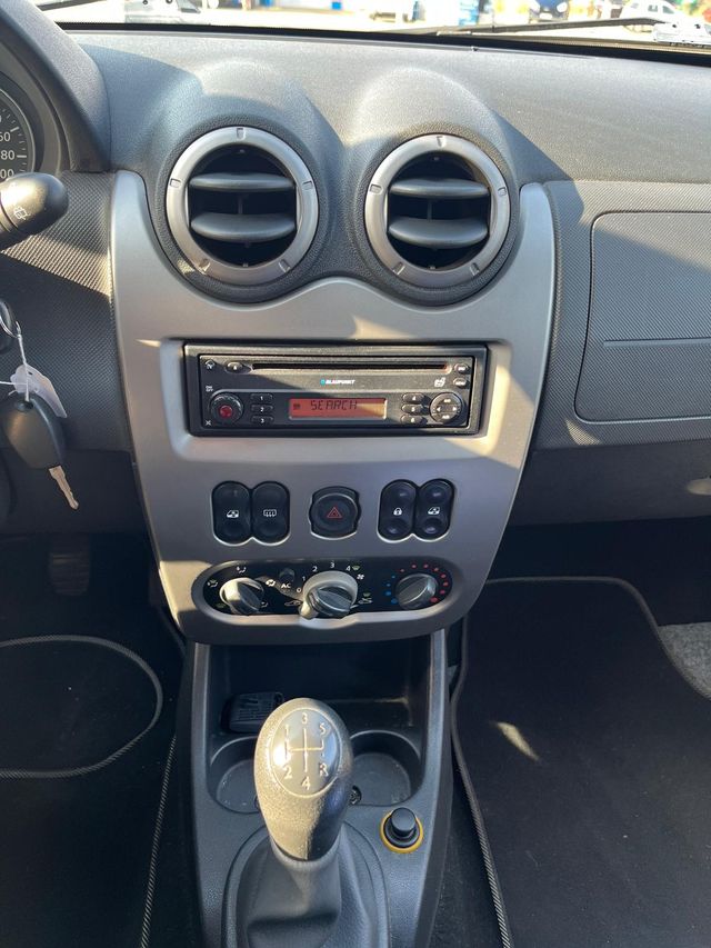 Dacia Sandero 2010