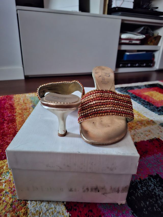 Sabot dorati e strass