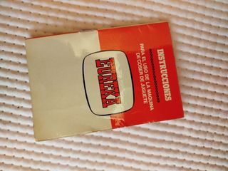 Maquina de coser infantil de los 70. Funciona