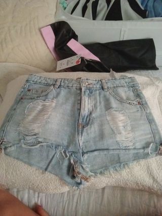 Shorts rotos Zara