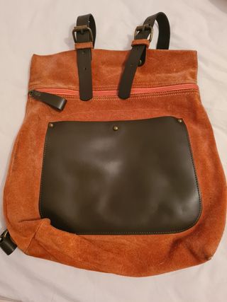 Mochila piel vuelta coral.con asas de piel marron