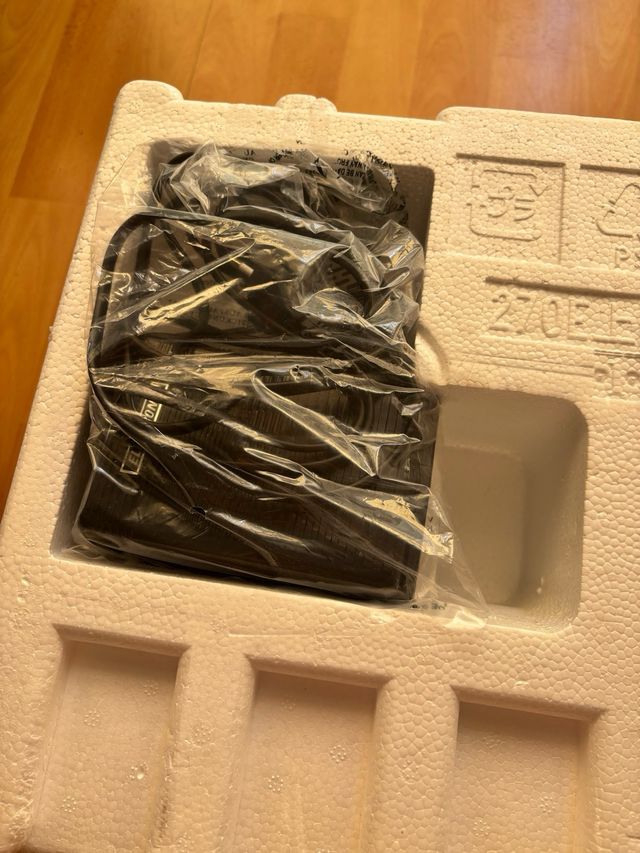 Máquina coser eléctrica A ESTRENAR