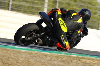 Mono Alpinestars Atem V4 Negro/Rojo Flúor/Amarillo