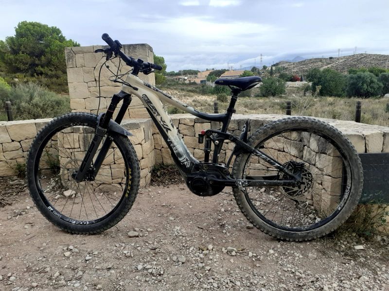 Bicicleta eléctrica Giant de segunda mano- Riloop
