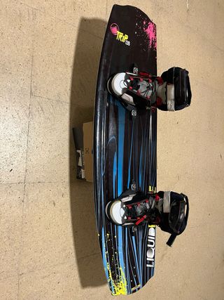 Tabla Wakeboard Liquid Force + Botas