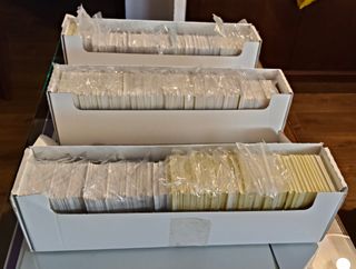 Vendo cromos BÁSICOS de Liga Este