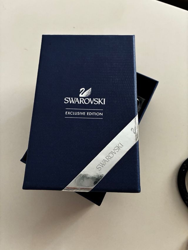 Pulsera y collar Swarovski negros y plateados