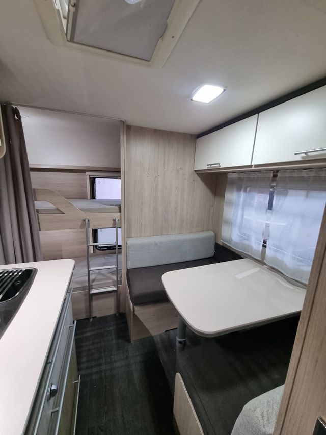 Caravelair Alba 420 Family