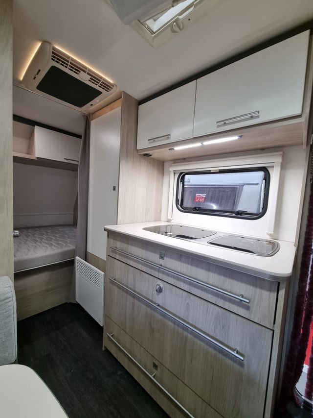 Caravelair Alba 420 Family
