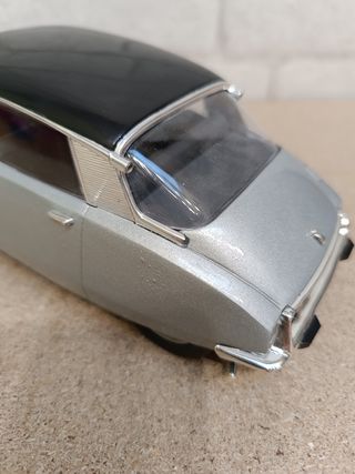 Citroen DS 19 1963 1/18 Solido