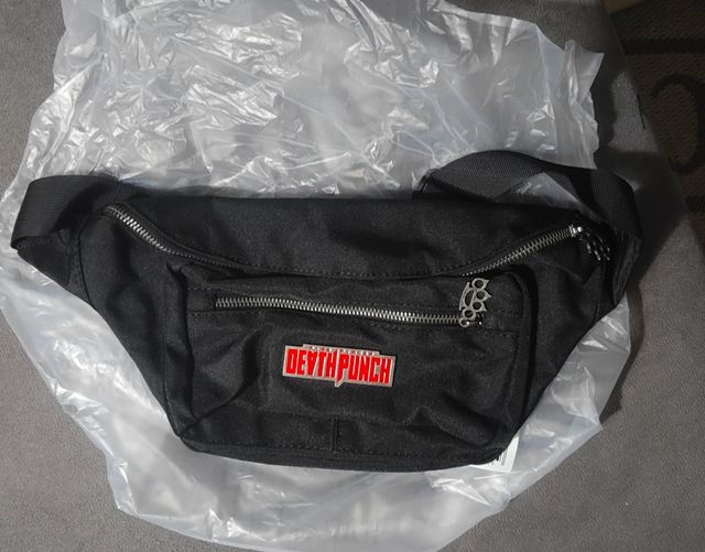 Riñonera Five Finger Death Punch