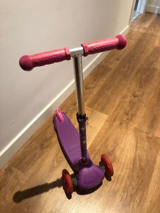 Patinete infantil rosa y morado