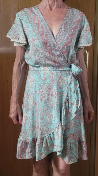 Vestido azul turquesa volantes
