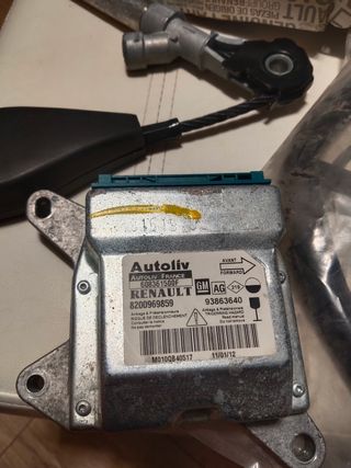 Centralita airbag, pretensor y cableado Traffic