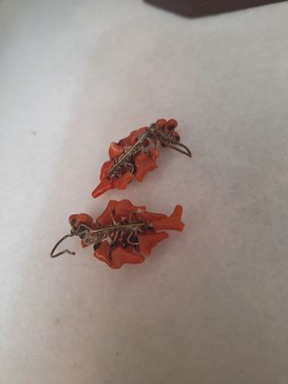 Pendientes coral victoriano 