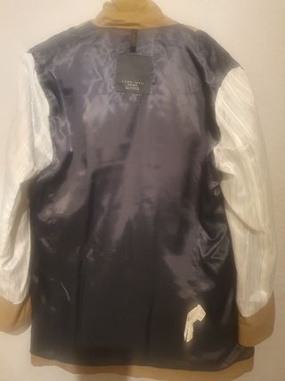 Gabardina corta de hombre