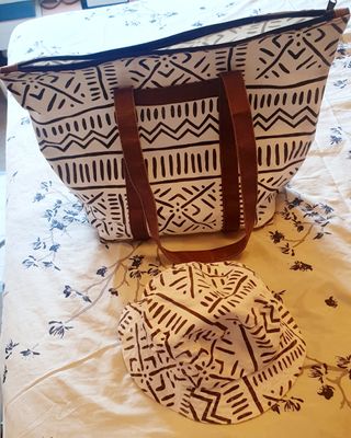 Lote bolso grande pareo y gorrito pescador.
