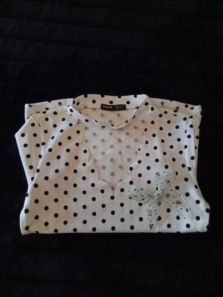 TOP LUNARES BLANCO/NEGRO+REGALO BROCHE SIN ESTRENO