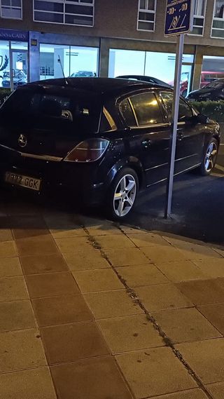 Opel Astra 2010 sport