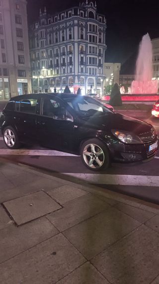 Opel Astra 2010 sport