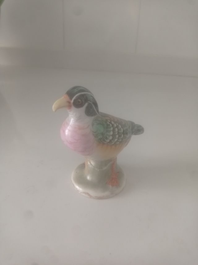 Antiguo pajarito de porcelana Meissen