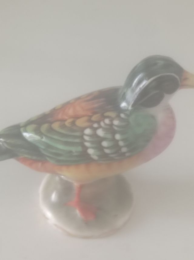 Antiguo pajarito de porcelana Meissen