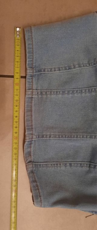 Top corto in jeans elasticizzato 
