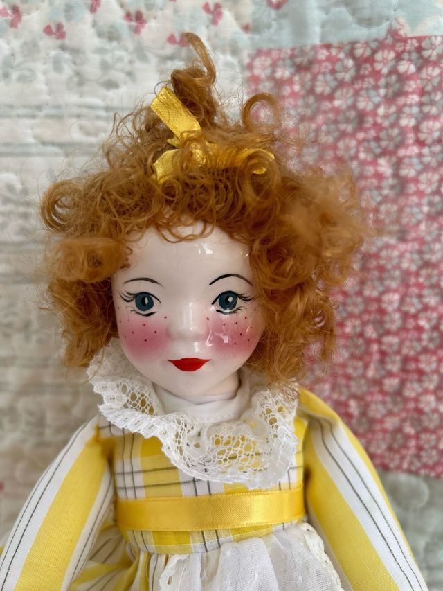 Muñeca porcelana años 70