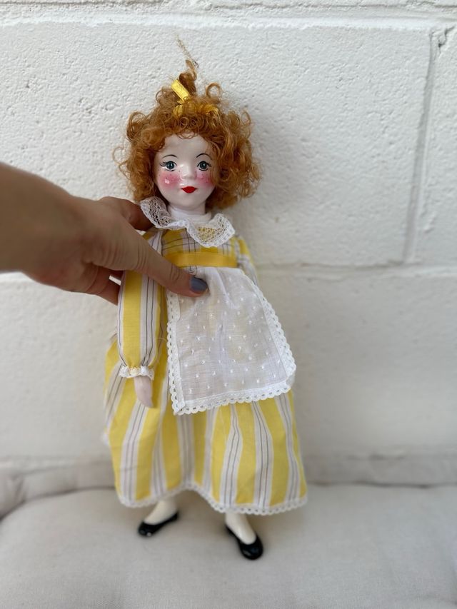 Muñeca porcelana años 70