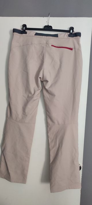 Pantalón trekking beige mujer