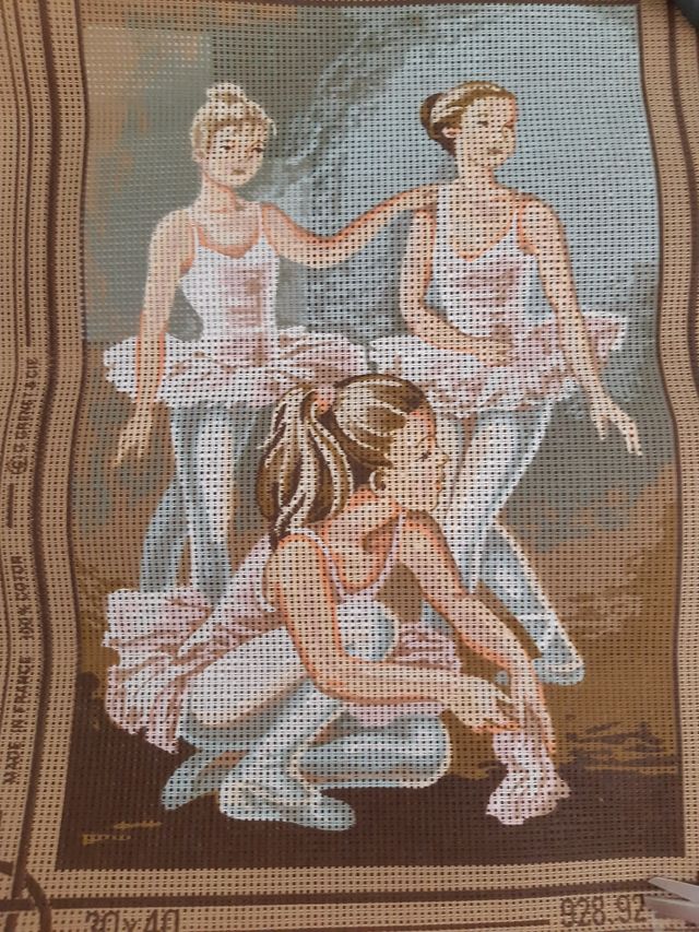 Tapiz de punto de cruz: bailarinas